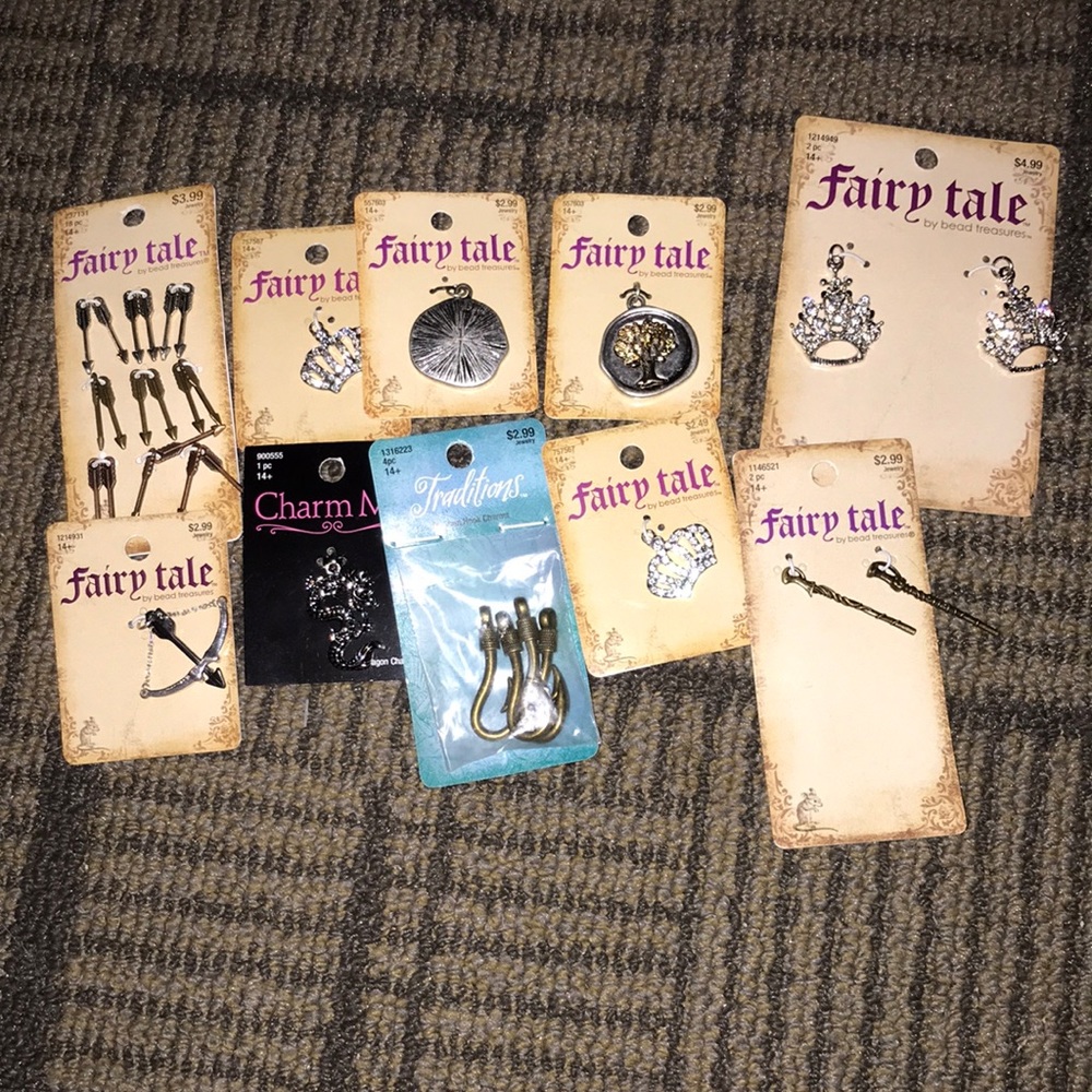 Bundle of 10 Charms